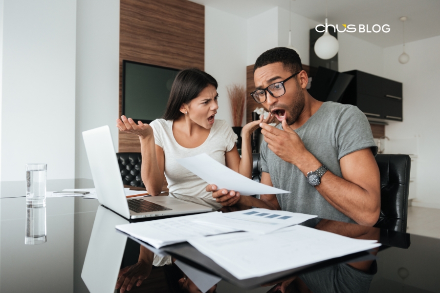 Seller đang brainstorm cách đặt tên sản phẩm để hút khách hàng