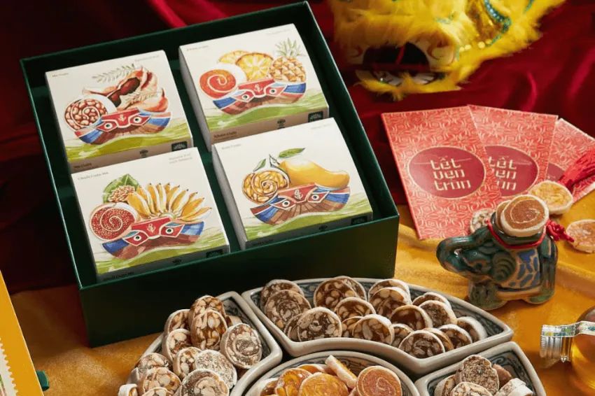 Specialty gift sets providing comprehensive Vietnamese culinary experiences