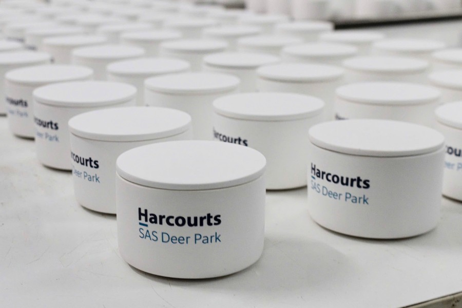 CHUS provides professional service from 1 gift box to thousands of products