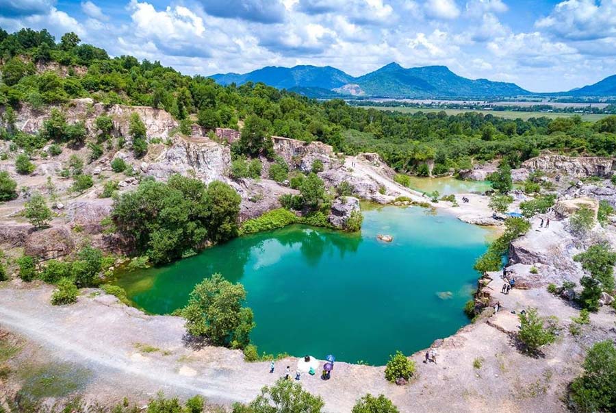 The blue lake like a precious gem nestled between cliffs