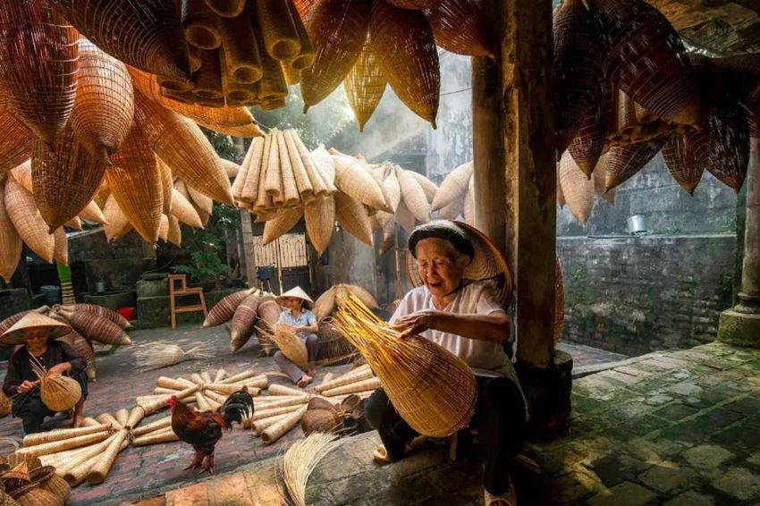 Image 07. Bat Trang handcraft village - Beautiful heritage passed through generations