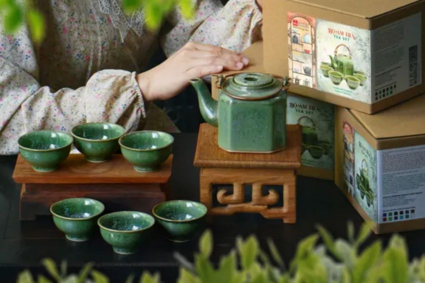 Ảnh 02. Tinh hoa gốm sứ truyền thống trong không gian hiện đại sang trọng