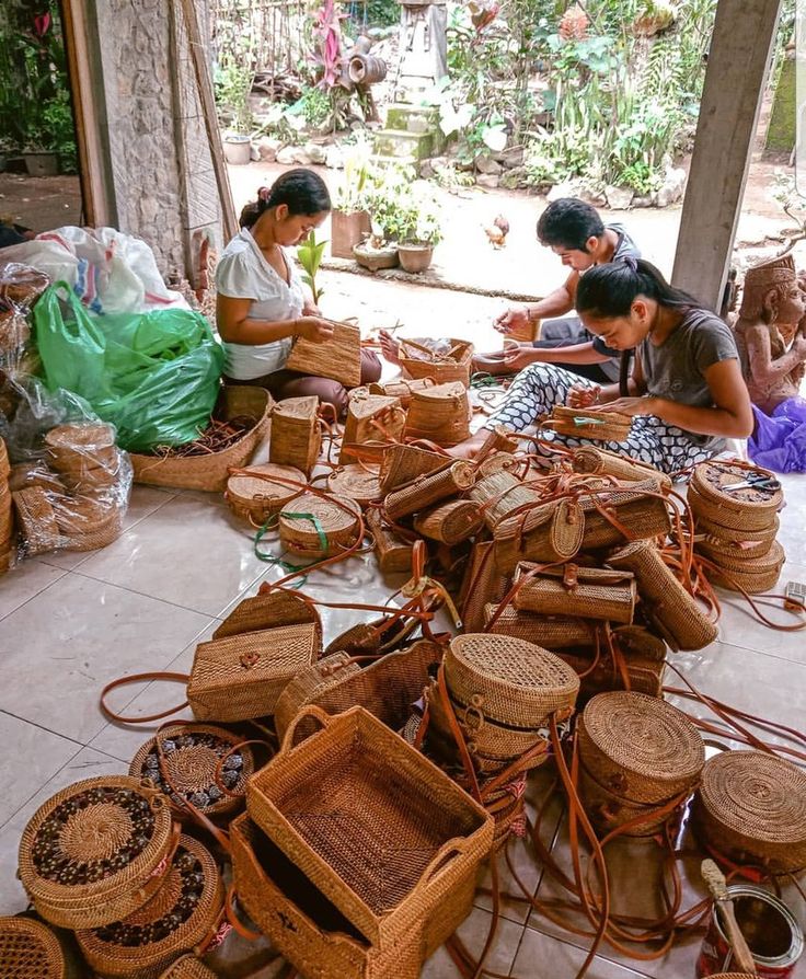 GIFT IDEAS Why Are Rattan Bags Favored By Women