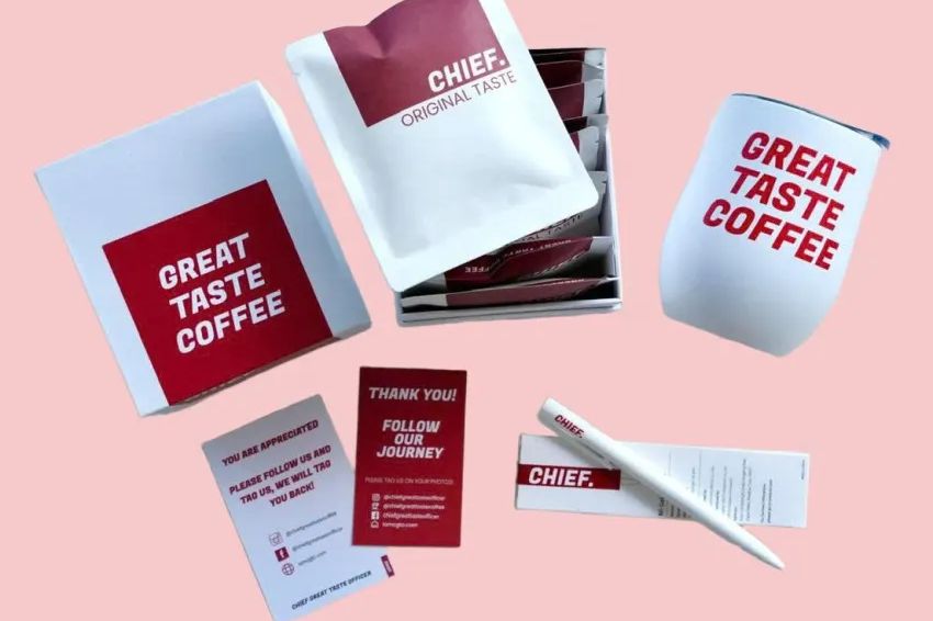 Ảnh 08: Set Great Taste Coffee với cà phê cao cấp, bình pha và bút độc quyền