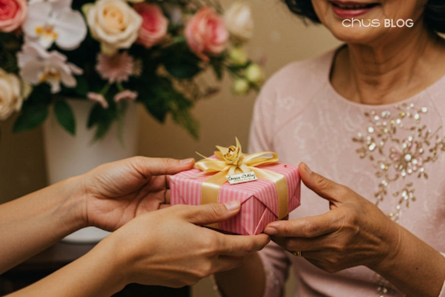 Khi bạn đã đủ lớn để thấu hiểu và trân trọng những hy sinh thầm lặng của mẹ - Những lời chúc từ con cái đã trưởng thành.