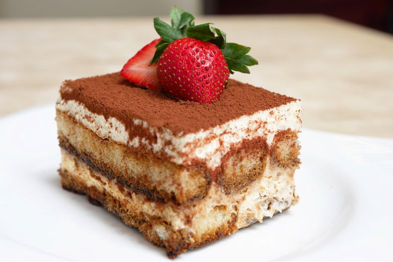 bánh tiramisu