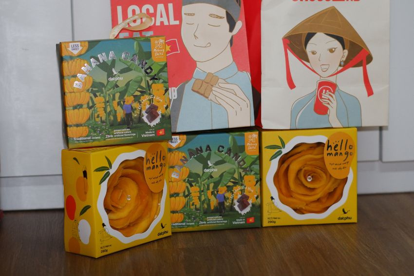 Vietnamese specialties with delicious natural treats