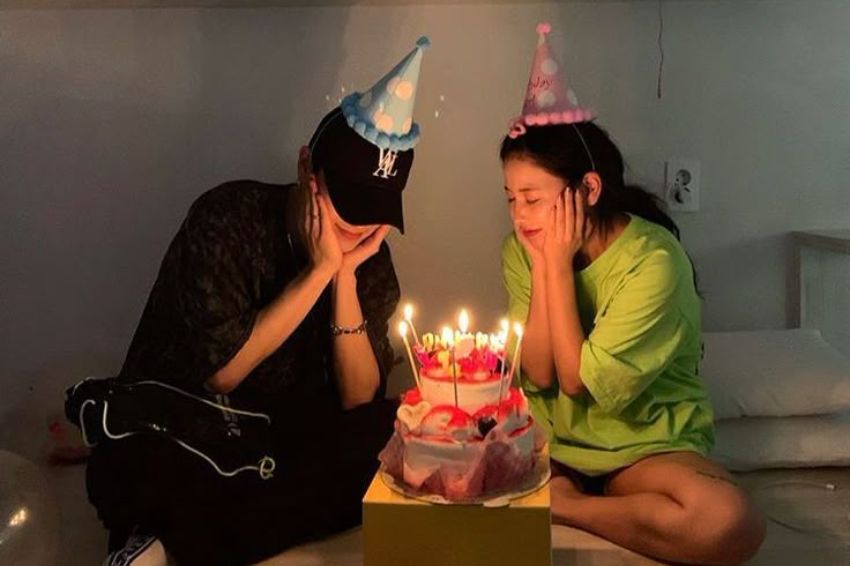 Ảnh 05. Tình yêu dạt dào, chẳng cần nói nhiều mà vẫn hiểu nhau!