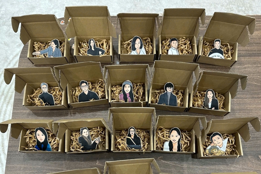 Custom Portrait Pin Badge Set for Team Members