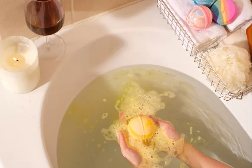 quà giáng sinh, Christmas gift, quà Giáng Sinh cho bạn gái, Christmas gift for girlfriend, quà Giáng Sinh cho crush, Christmas gift for crush, bom tắm, bath bomb
