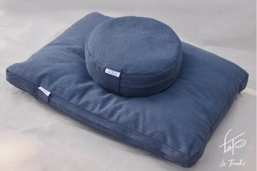 quà giáng sinh, quà tặng giáng sinh, quà noel, christmas gift, chus, quà Giáng sinh giá cả hợp lý, affordable Christmas gift, yoga, bồ đoàn>