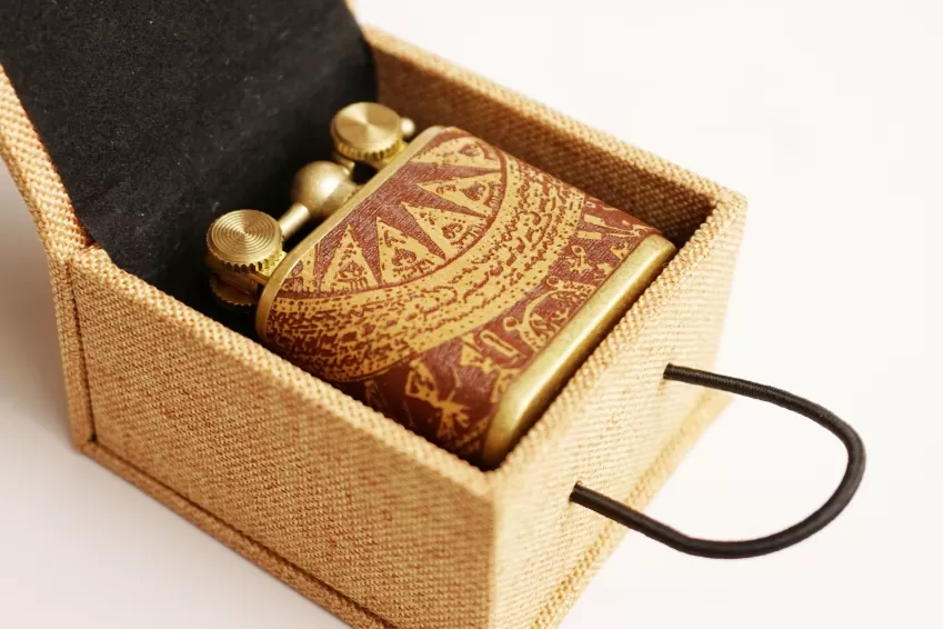 quà giáng sinh, Christmas gift, tặng quà Giáng sinh, giving Christmas gift, CHUS, sản phẩm thủ công, handmade product, bật lửa, lighters