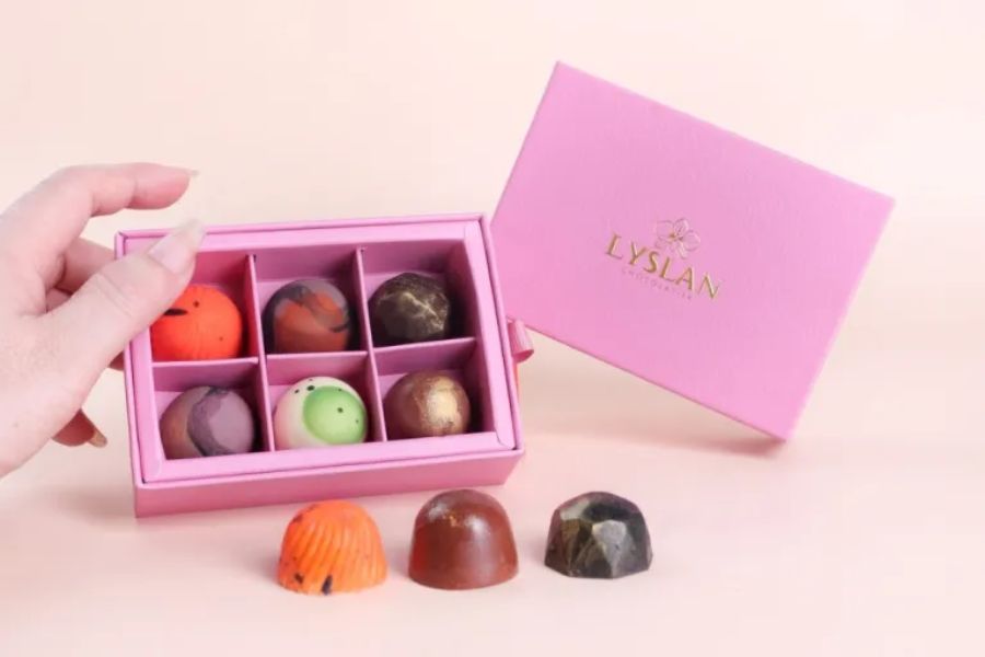 Ảnh 04. Set socola nhỏ xinh, ngon lành quá tuyệt vời để gửi để nàng