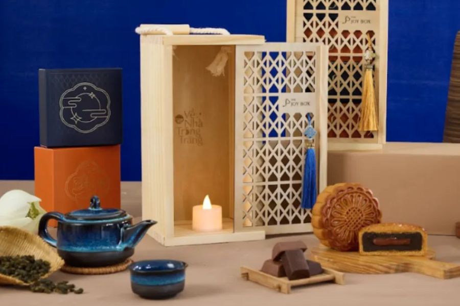  Corporate Mid-Autumn gift boxes with refined combinations of cakes and beautiful teas