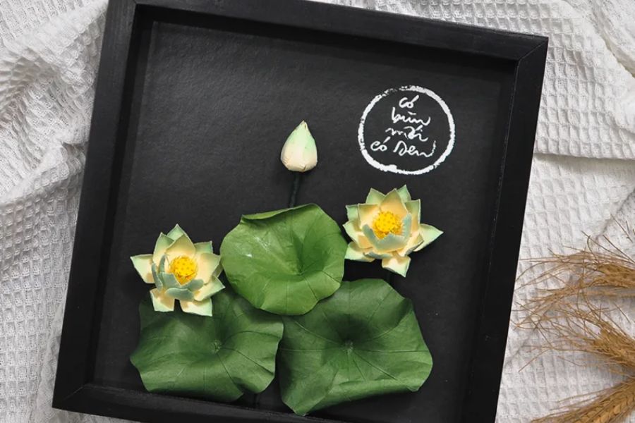 Elegant paper flower painting carrying cultural value in every refined detail
