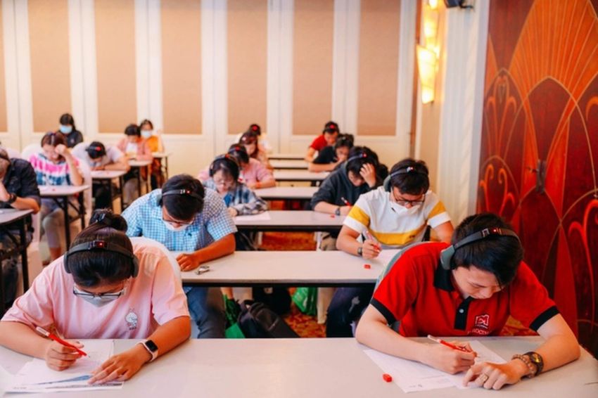 Image 14. Skillfully coordinate colors to bring luck while ensuring visual appeal during exams (Image: Internet)