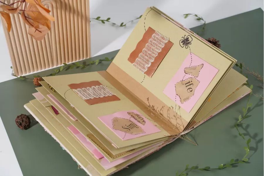 Image 03. Handmade souvenirs and personalized anniversary gifts carry the breath of the soul