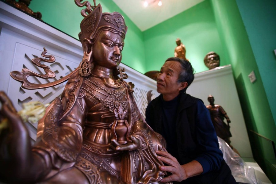 Ngu Xa bronze bell sounds echoing through millennia, like lullabies of the Ancestral Land