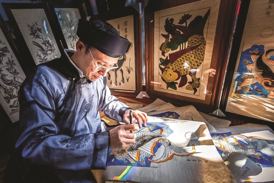 Dong Ho paintings - Folk beauty on each colorful handmade Do paper sheet