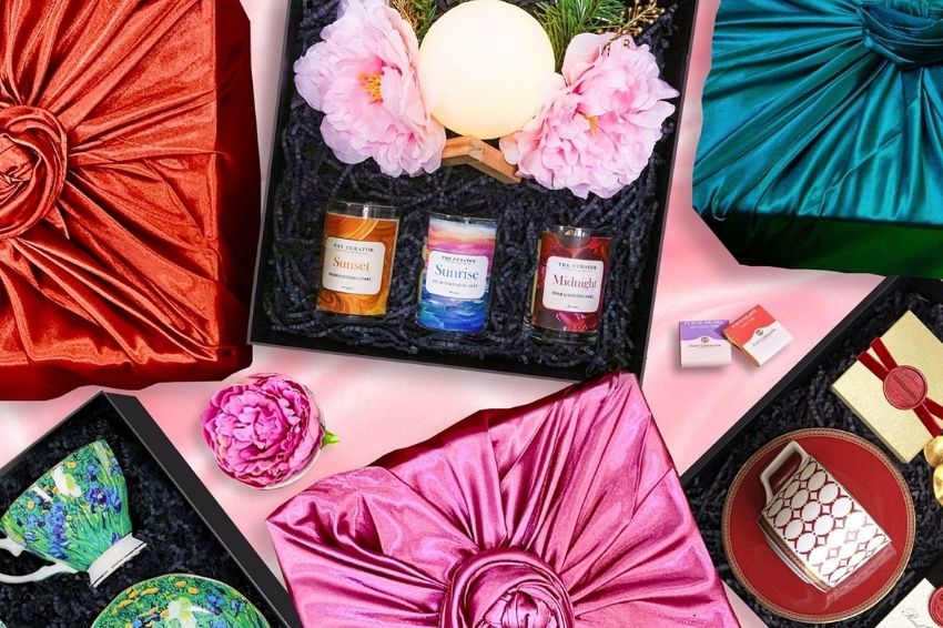 Ảnh 03. The Curator ghi điểm với những set quà tặng cao cấp ra mắt liên tục
