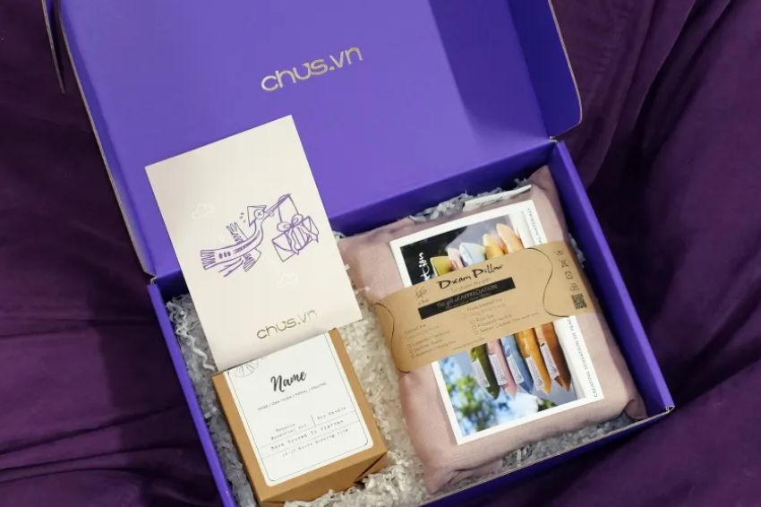 Dù ở xa xôi, lời chúc của mẹ vẫn đong đầy yêu thương