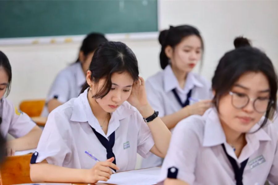 Những lời chúc thi tốt nghiệp THPT 2025 bằng tiếng Anh cũng rất được các bạn trẻ yêu thích