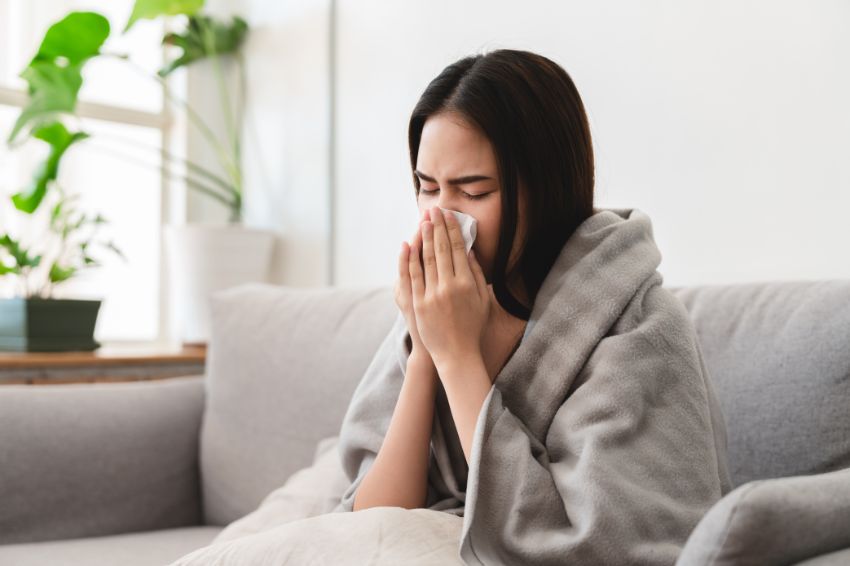Ảnh 02. Tác động mùa mưa đến sức khỏe là không thể xem nhẹ