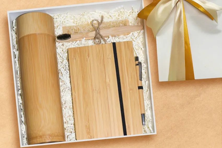 Ảnh 09. Set quà văn phòng xanh Eco-Office từ chất liệu tre tự nhiên