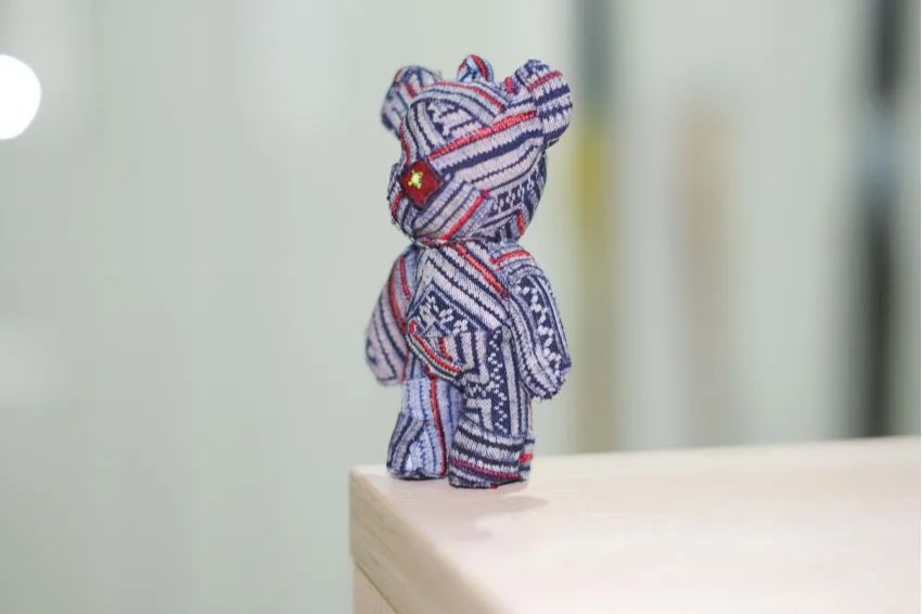 Compact, easily preserved gifts make travel more pleasant