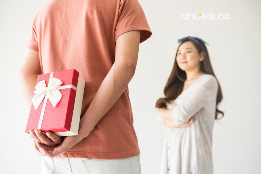 Choosing birthday gifts for women requires finesse and understanding