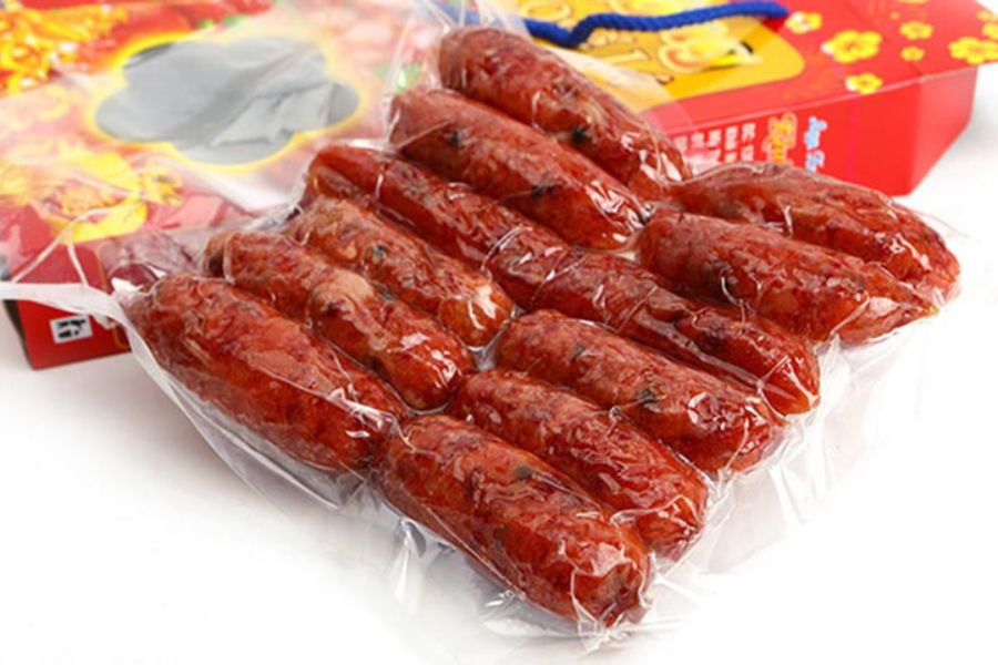 Ảnh 02. Lạp xưởng là một món đặc sản Sài Gòn được ưa chuộng