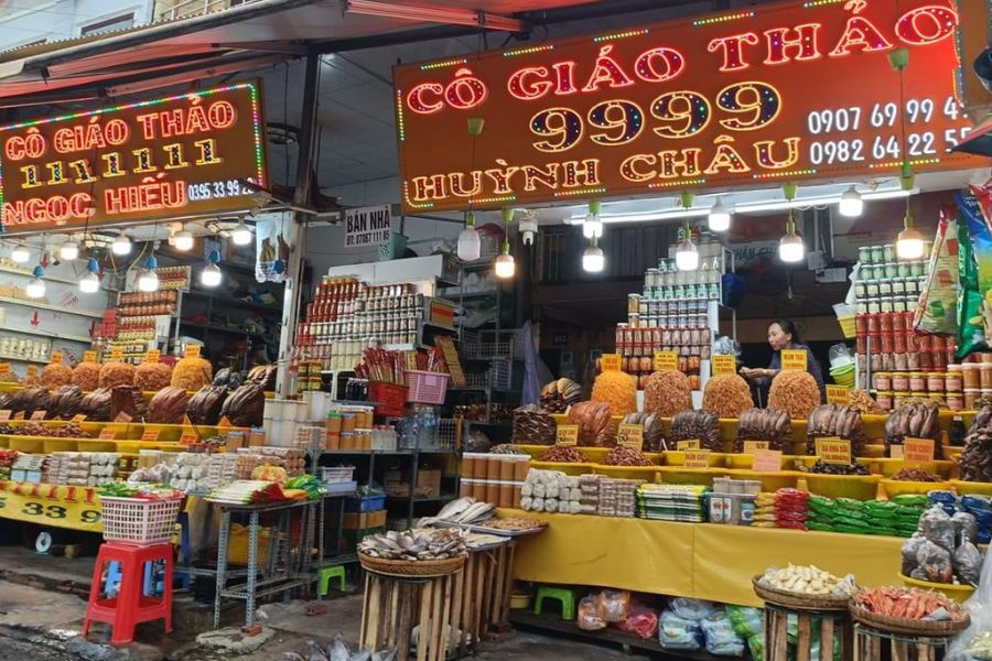 Ảnh 09. Mắm cá Châu Đốc đa dạng hương vị, đa dạng cách dùng