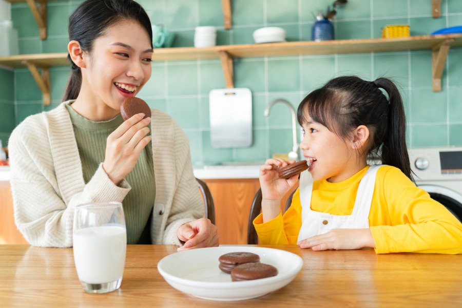 Khoảnh khắc hạnh phúc khi mẹ nhận được món quà bất ngờ từ con
