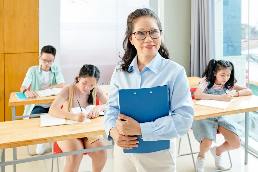 Set quà tinh tế và ý nghĩa dành tặng cô giáo