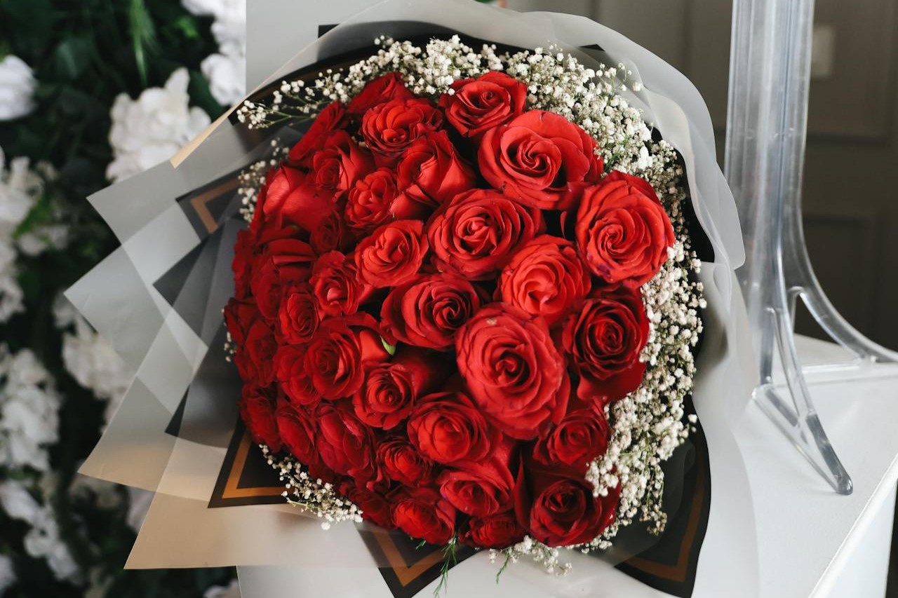 Hoa hồng đỏ - nói lời yêu ngày Valentine tới vợ