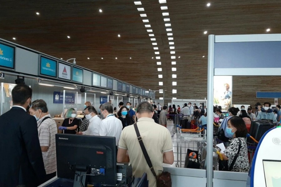 Airport check-in - Vietnamese gifts ready to fly far