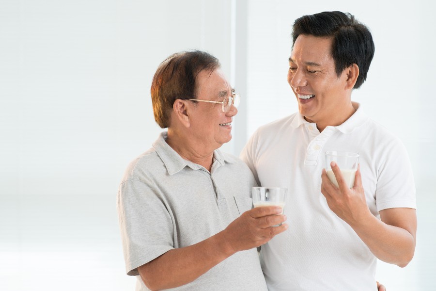 Tuổi 60, bố chỉ cần bình yên và tình thương của con