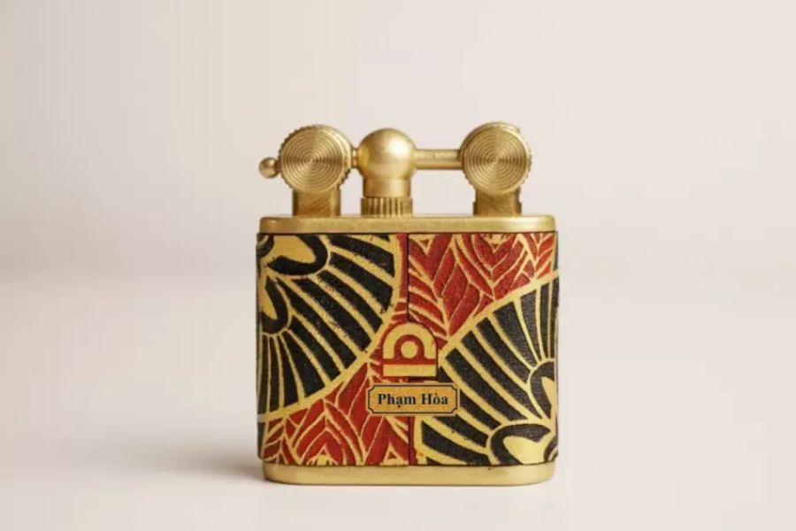 Engraved leather-wrapped lighter chosen as a masculine and refined gift