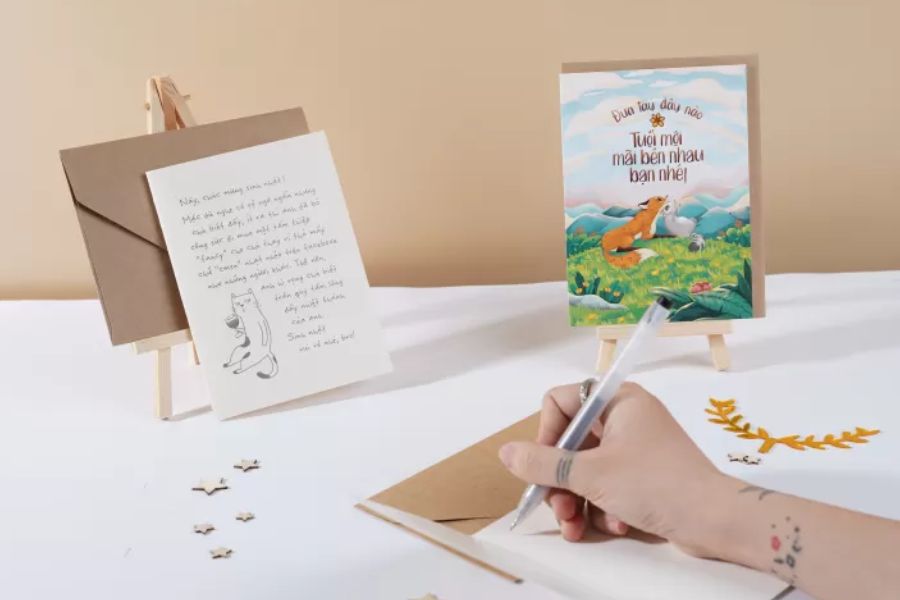 Birthday wishes for men are an indispensable part to make gifts more meaningful