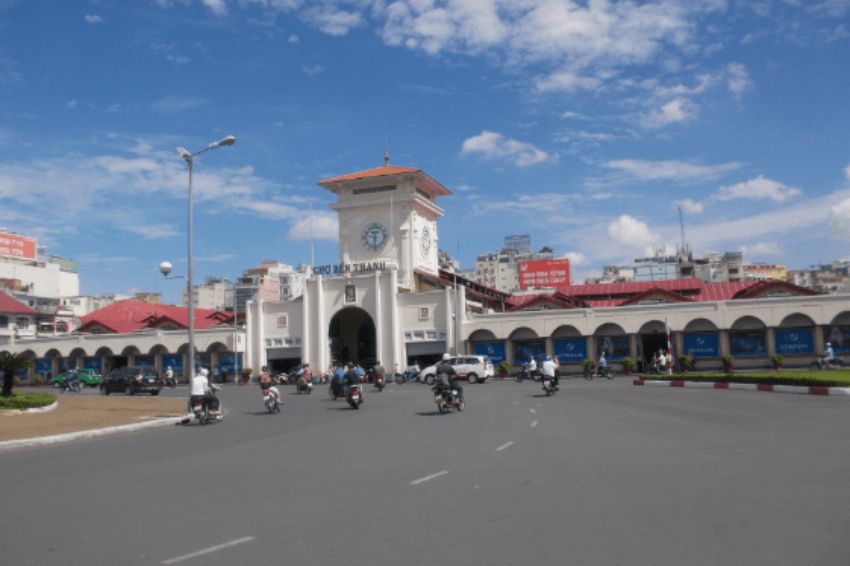 Ảnh 02. Mùa hè miền Nam với những trận nắng mưa thất thường
