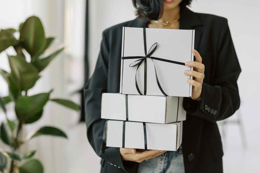 Không gian làm việc hiện đại với những món quà nhỏ xinh tạo cảm hứng mỗi ngày