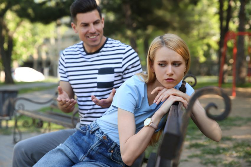 First date gifts sometimes don't go as expected