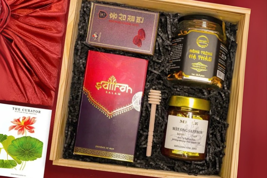 Company anniversary gifts made from Vietnamese specialties are always special