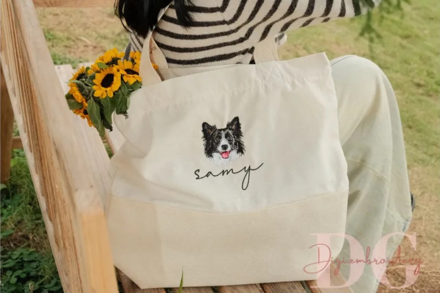 Pretty canvas bags - gifts that are both practical and planet-loving