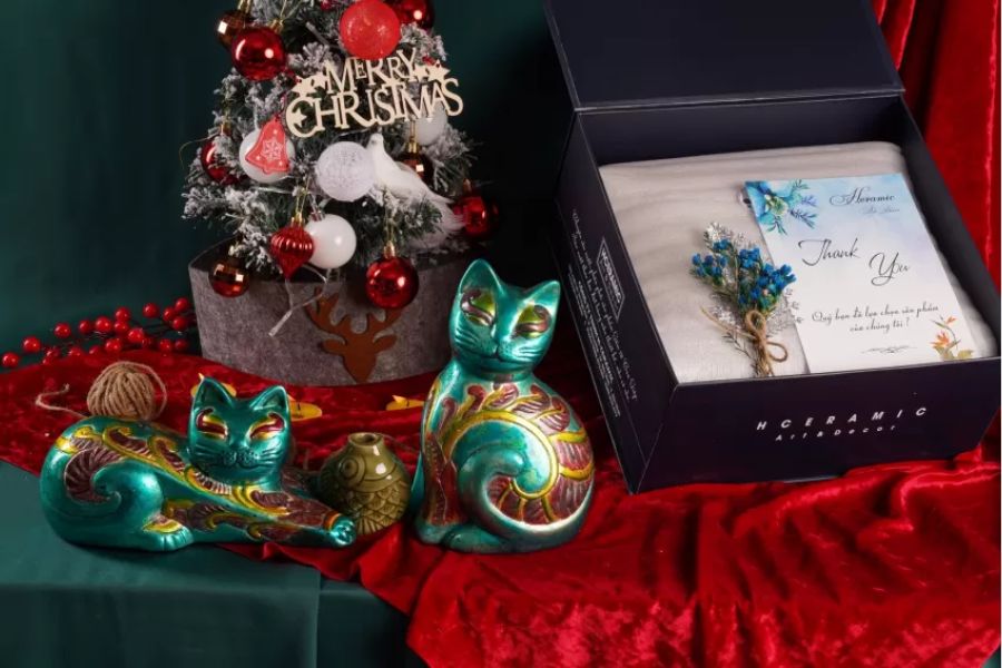 Image 2: Feng shui products are gifts carrying significant spiritual value
