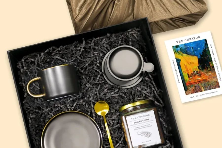Image 5: A $40+ budget brings "quintessential" gifts