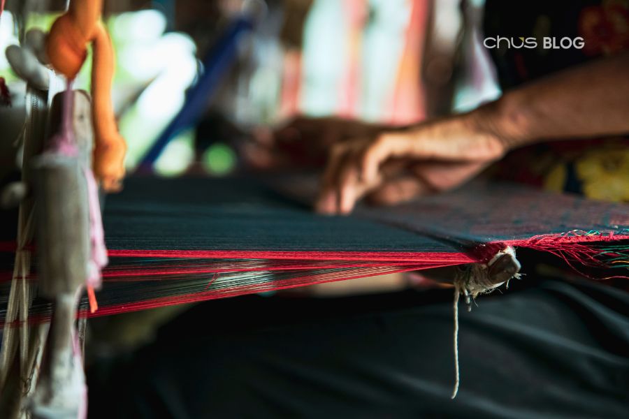 Artisan crafting handicraft products