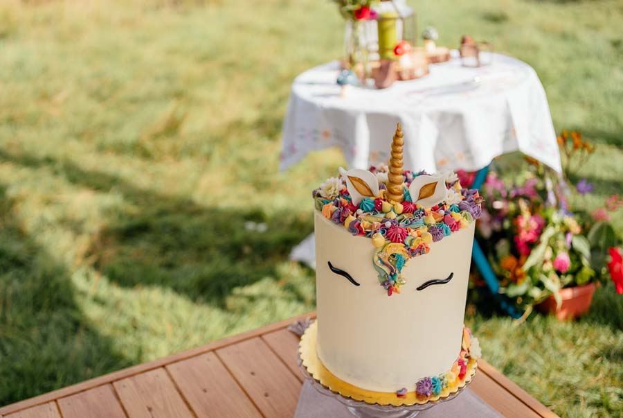 Relaxing birthday party in a peaceful countryside