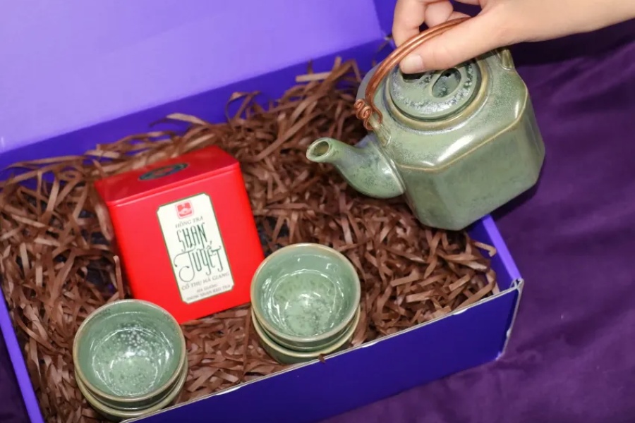 Từ truyền thống đến hiện đại, mỗi món quà đều có câu chuyện riêng