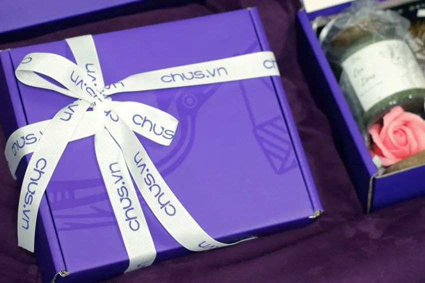 Ảnh 06. Dù là mới quen, món quà cũng phải thật sự chỉn chu